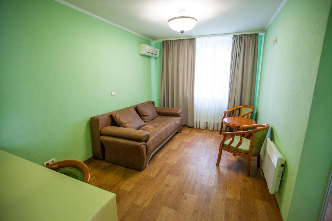 Hotel Park Rost Club Zadonets'ke Exterior foto