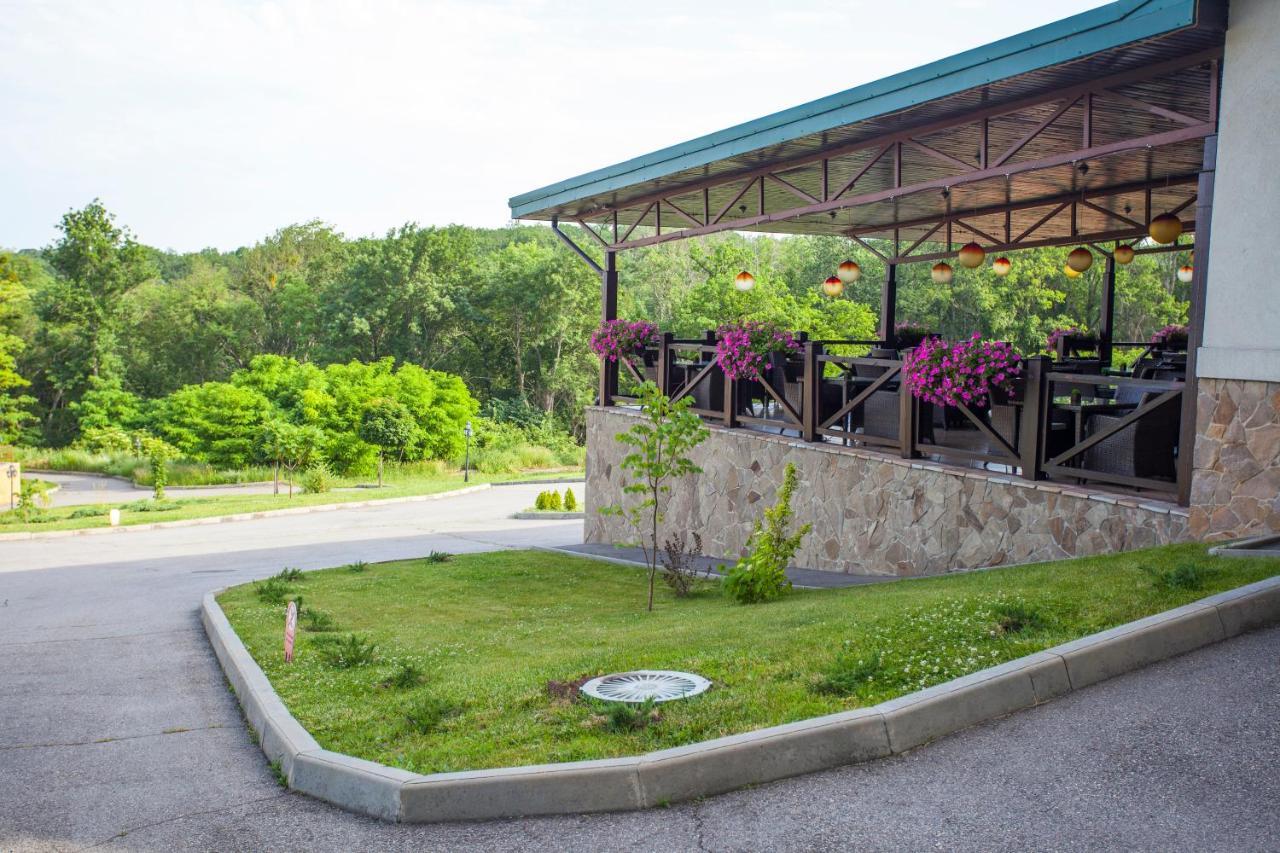 Hotel Park Rost Club Zadonets'ke Exterior foto